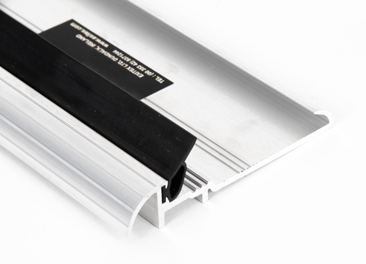Black 3000mm OUM/6 Threshold