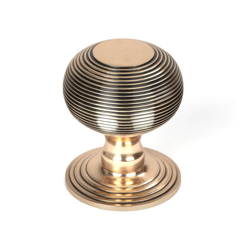 Beehive_Centre_Door_Knob.jpg