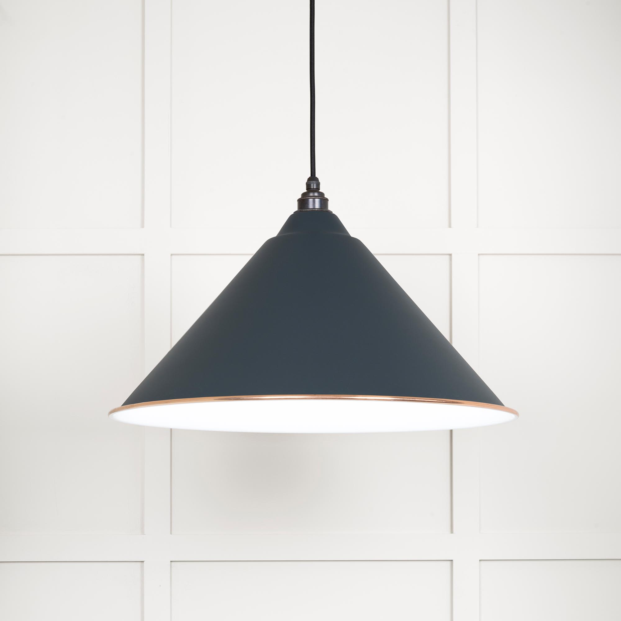 White Gloss Hockley Pendant in Soot